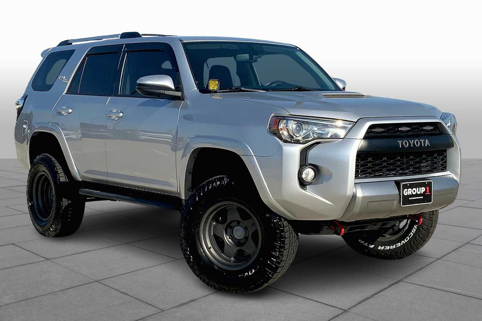 2018 Toyota 4Runner TRD Premium photo 2
