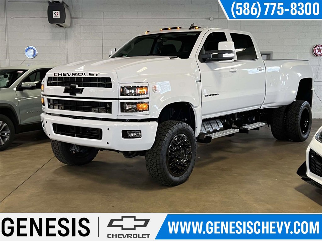 2024 Chevrolet Silverado 4500 Medium Duty Chassis Cab Work Truck's photo