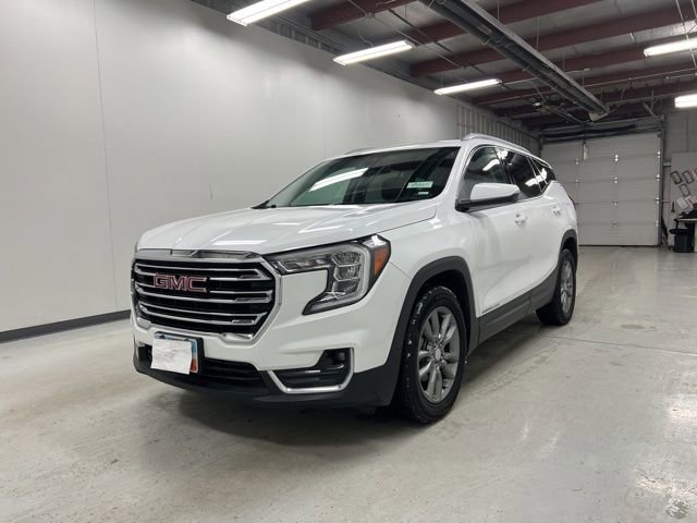 2024 GMC Terrain SLT's photo