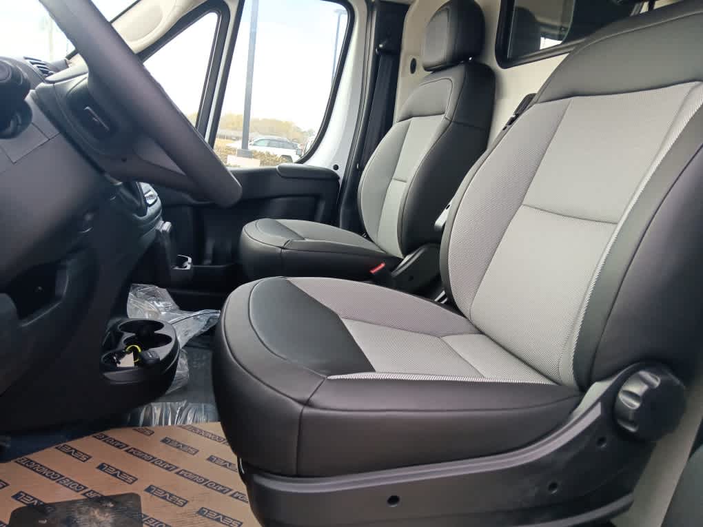 2025 Ram ProMaster 2500 photo 6