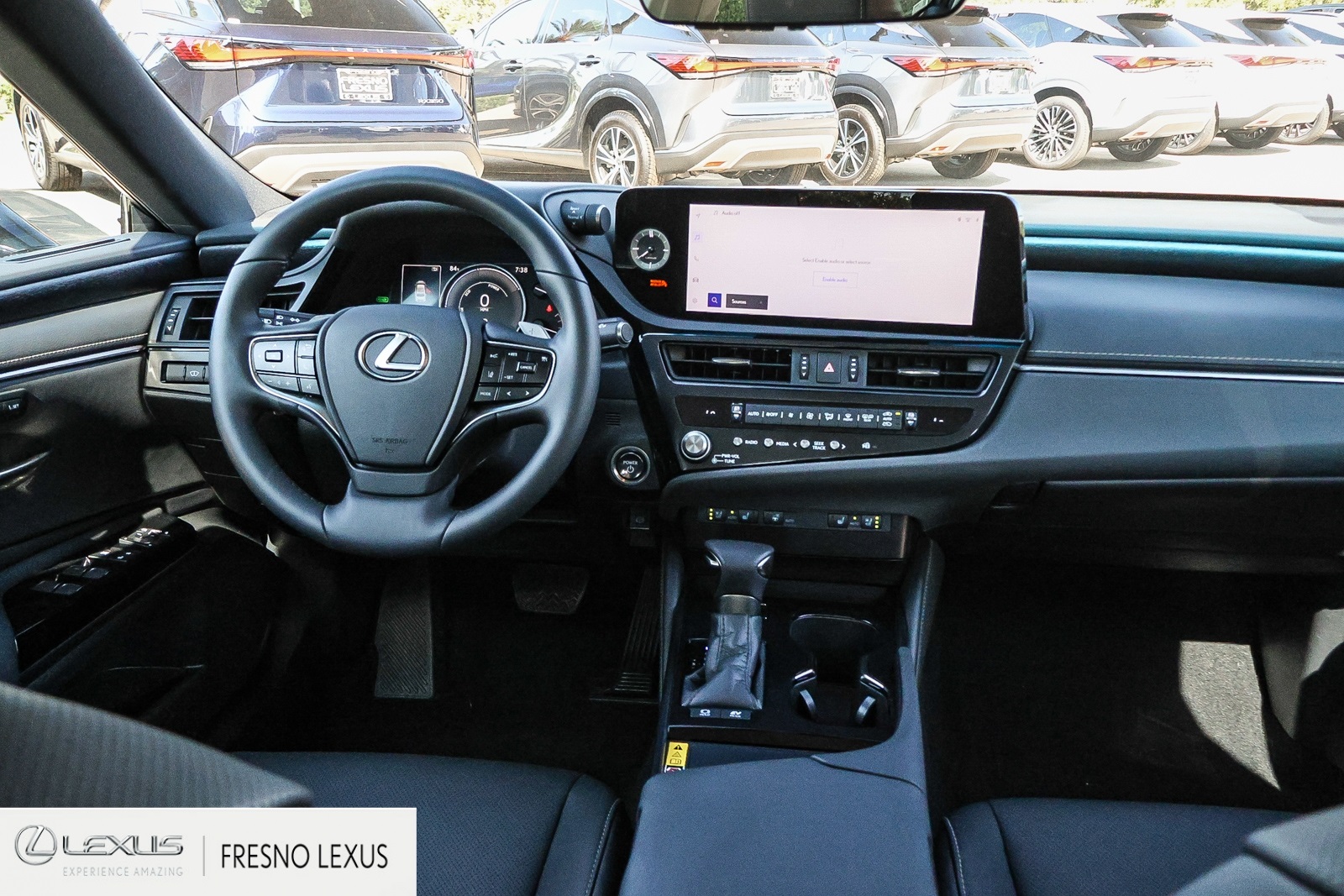 2025 Lexus ES 300h photo 13