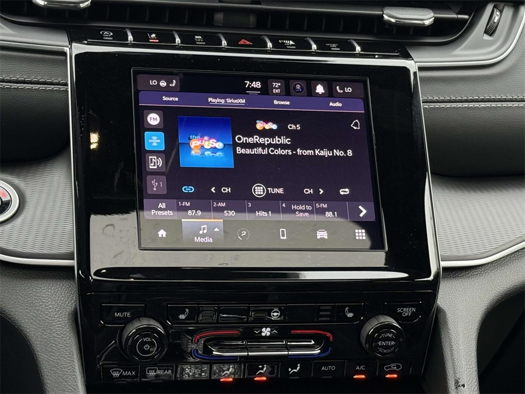 2025 Jeep Grand Cherokee Altitude X photo 2