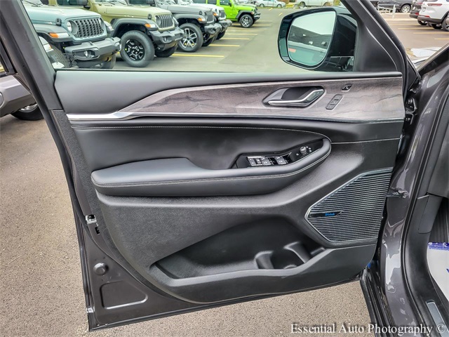 2024 JEEP GRAND CHEROKEE - Image 27