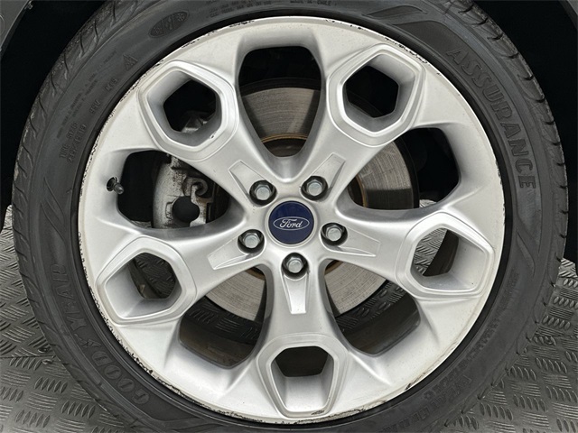 2013 Ford Escape Titanium photo 2
