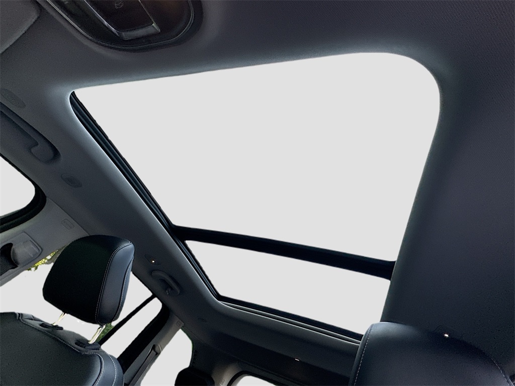 2023 Jeep Cherokee Base photo 22