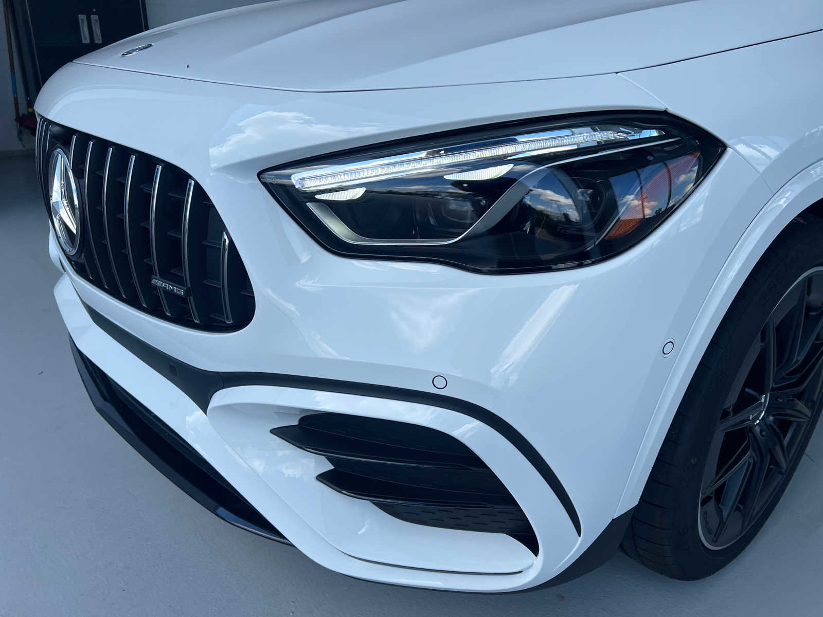2025 Mercedes Benz GLA AMG 35 photo 3