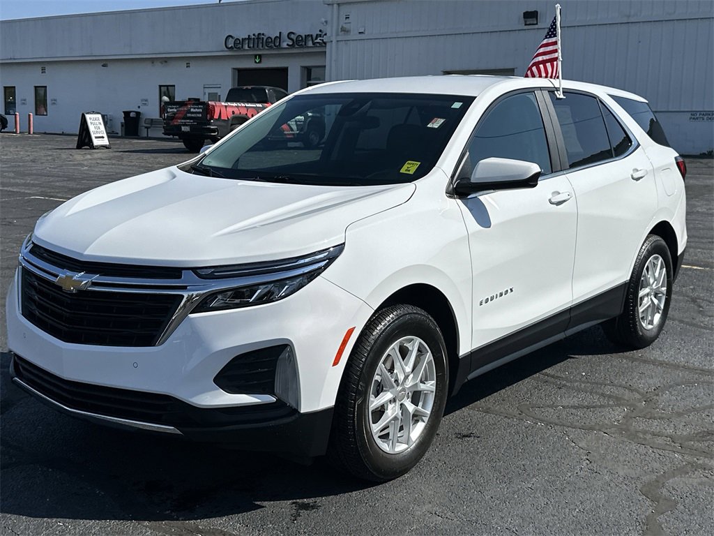 2022 Chevrolet Equinox LT photo 4