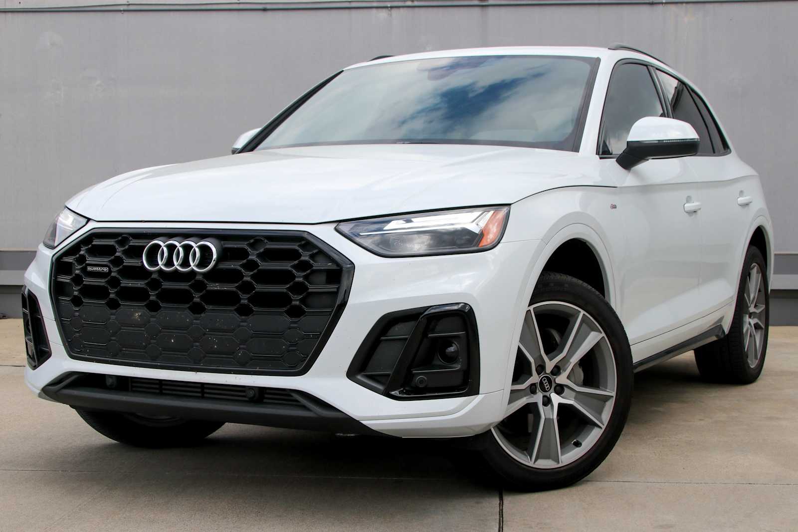 2025 Audi Q5 S line Premium