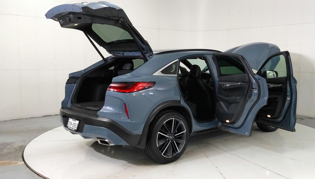 2023 Infiniti QX55 Luxe photo 10