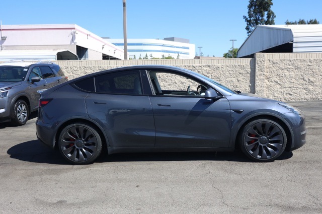 2021 Tesla Model Y Performance photo 2