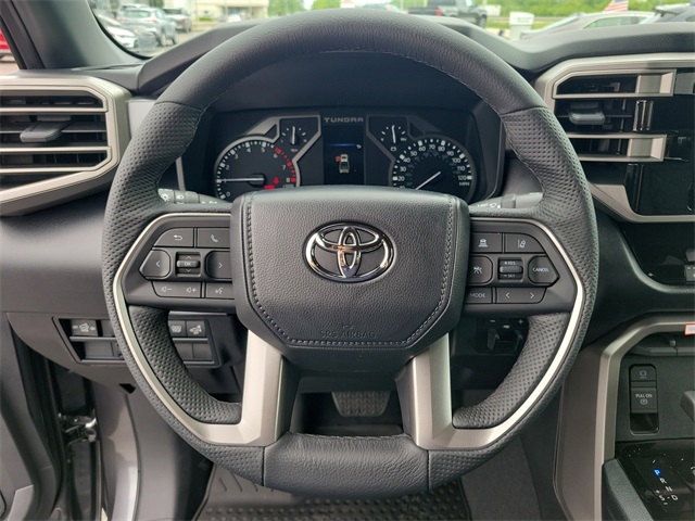 2025 Toyota Tundra SR5 CrewMax photo 20