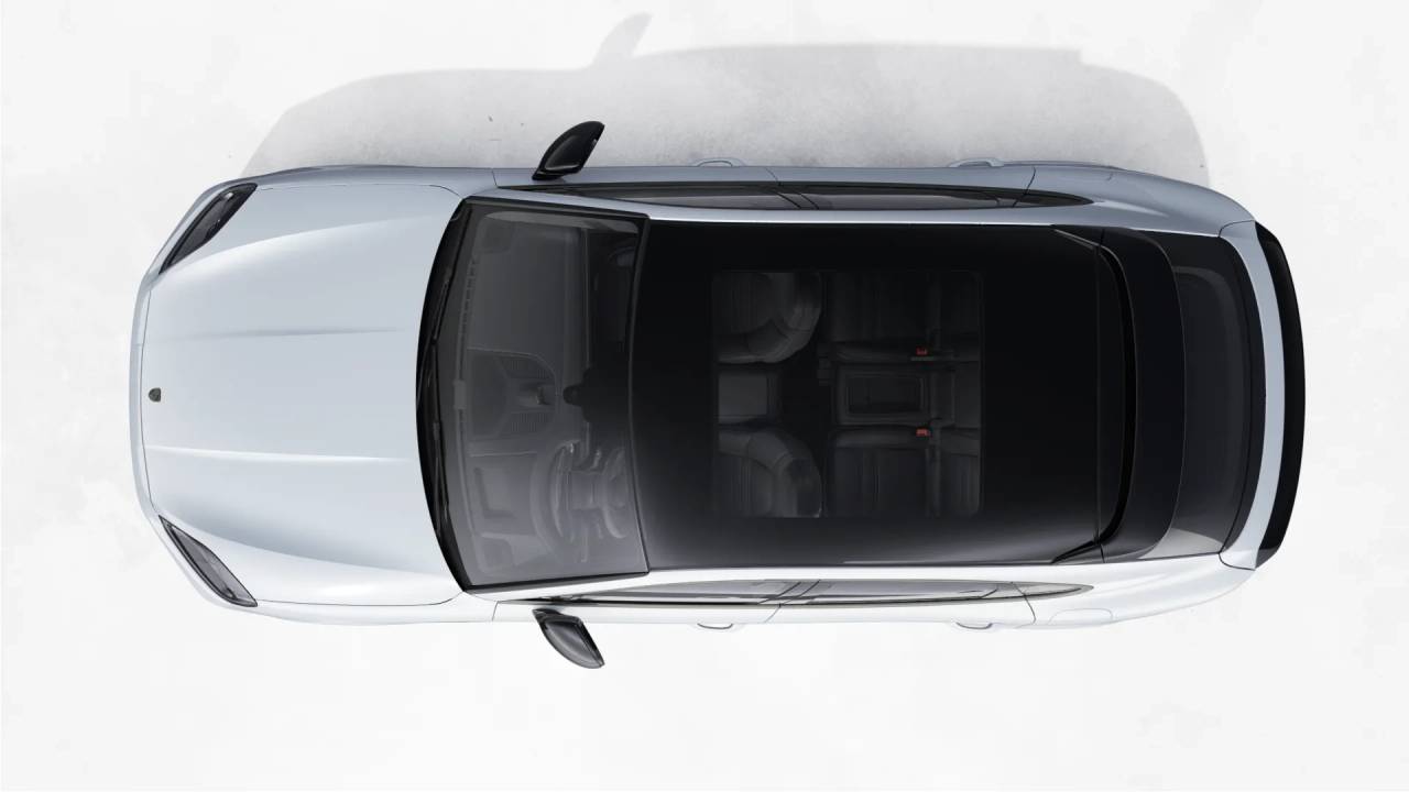 2025 Porsche Cayenne Turbo E-Hybrid photo 5