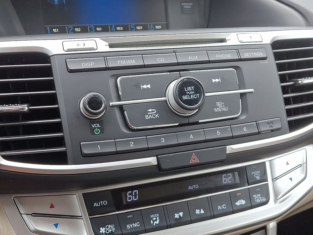 2015 Honda Accord EX photo 16