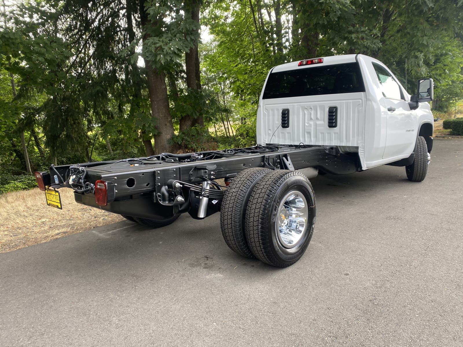 New 2024 Chevrolet Silverado 3500 HD Chassis Cab Work Truck Regular Cab