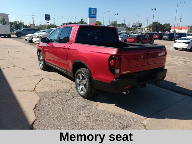 2025 Honda Ridgeline RTL photo 6