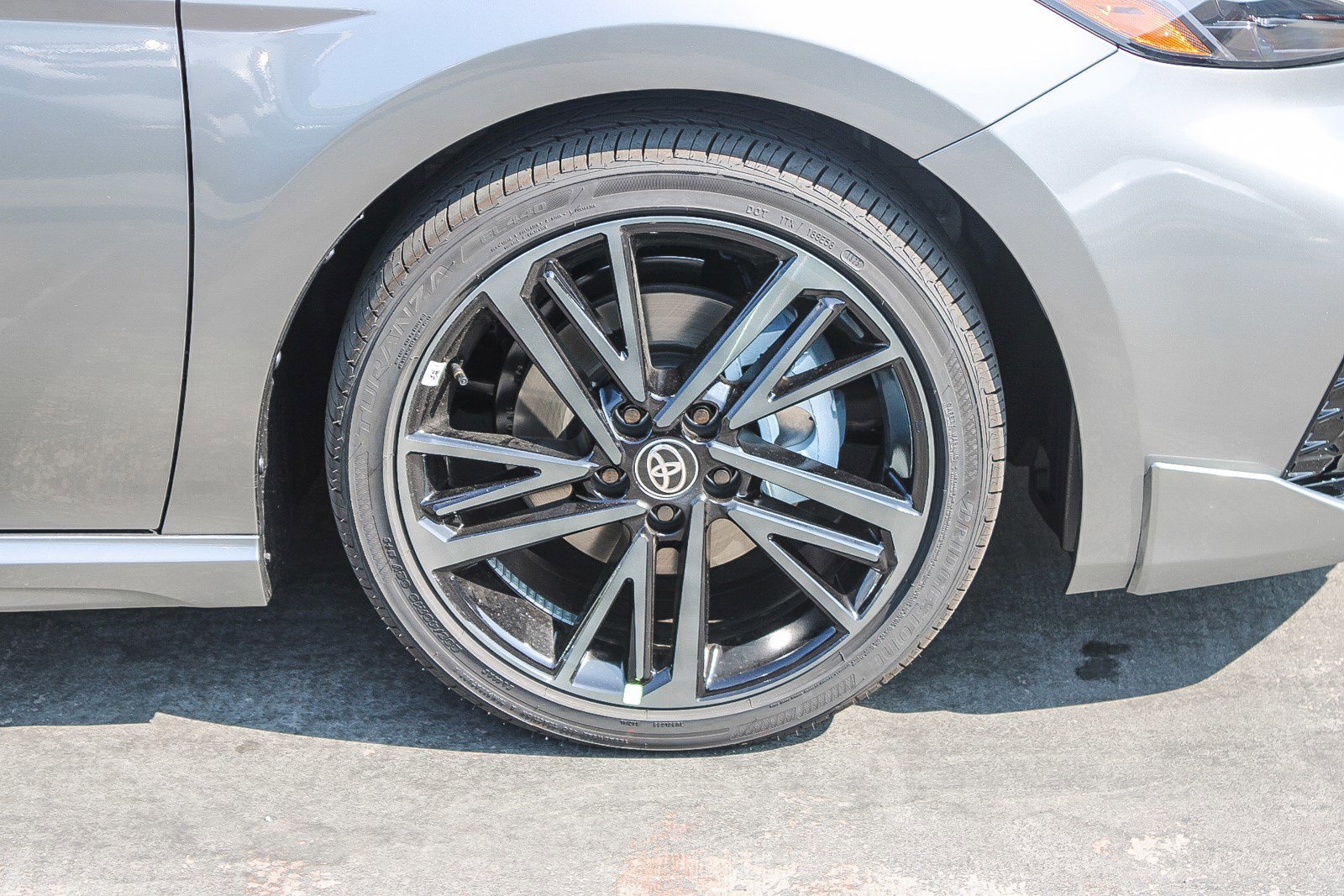 2025 Toyota Camry XSE photo 8