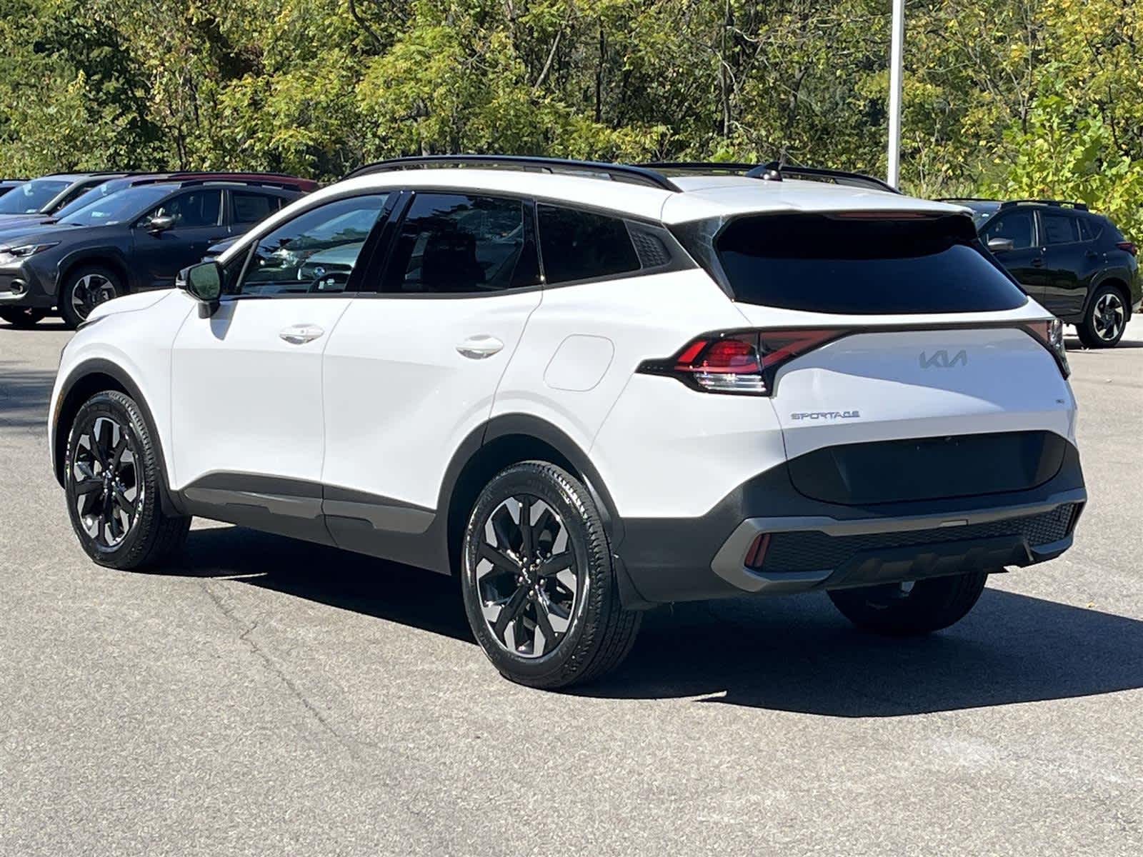 2023 Kia Sportage X-Line photo 3