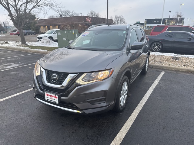 2020 Nissan Rogue SV's photo