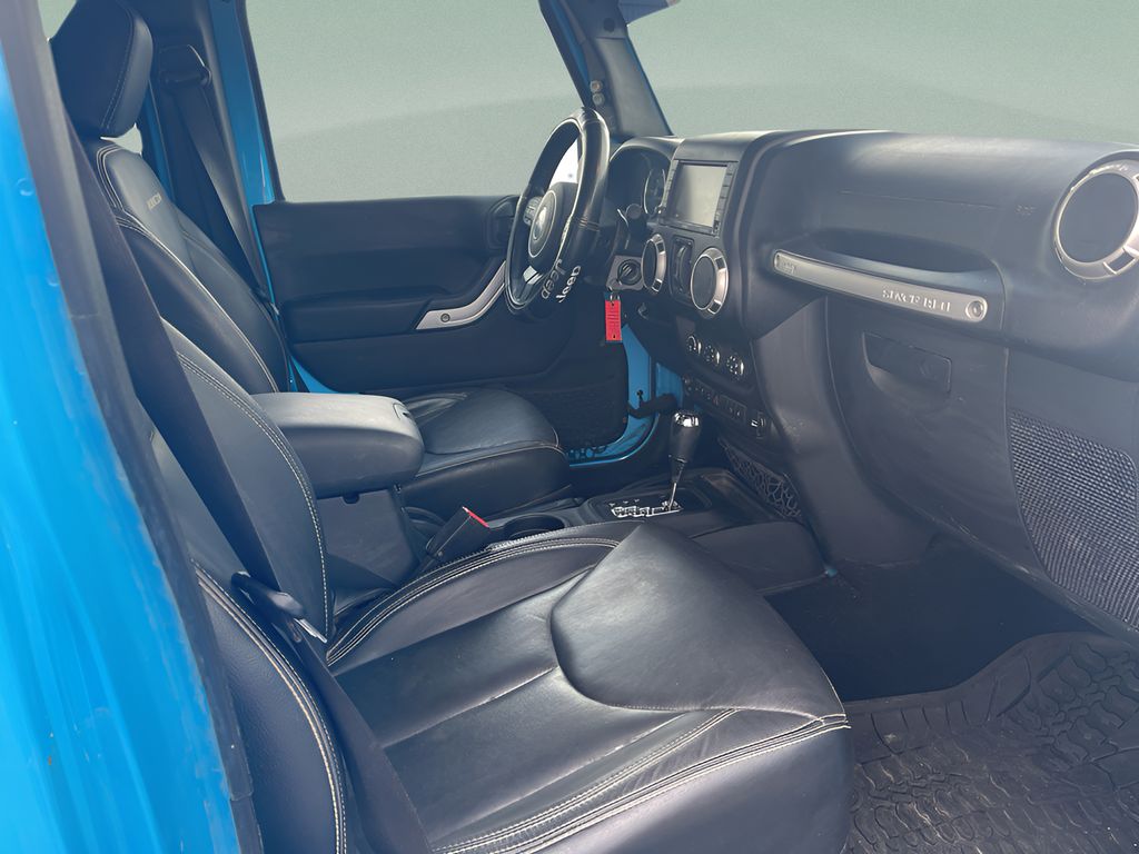 2017 Jeep Wrangler Unlimited Rubicon photo 17