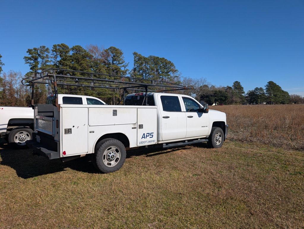 2017 Chevrolet Silverado 2500HD Work Truck photo 4