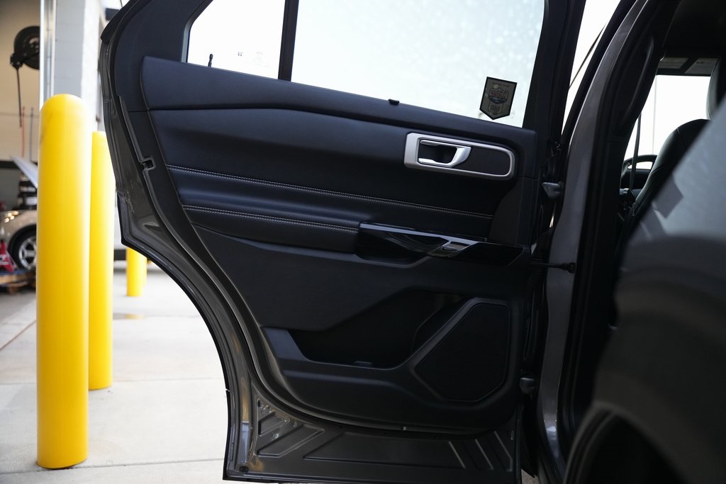 2022 Ford Explorer ST photo 33