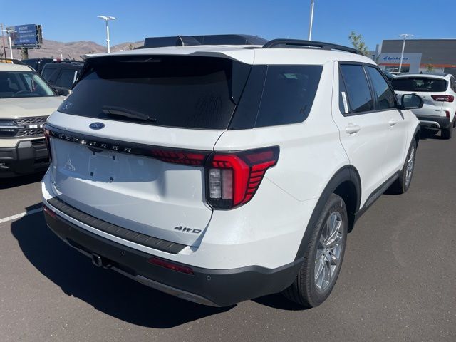 2025 Ford Explorer photo 3