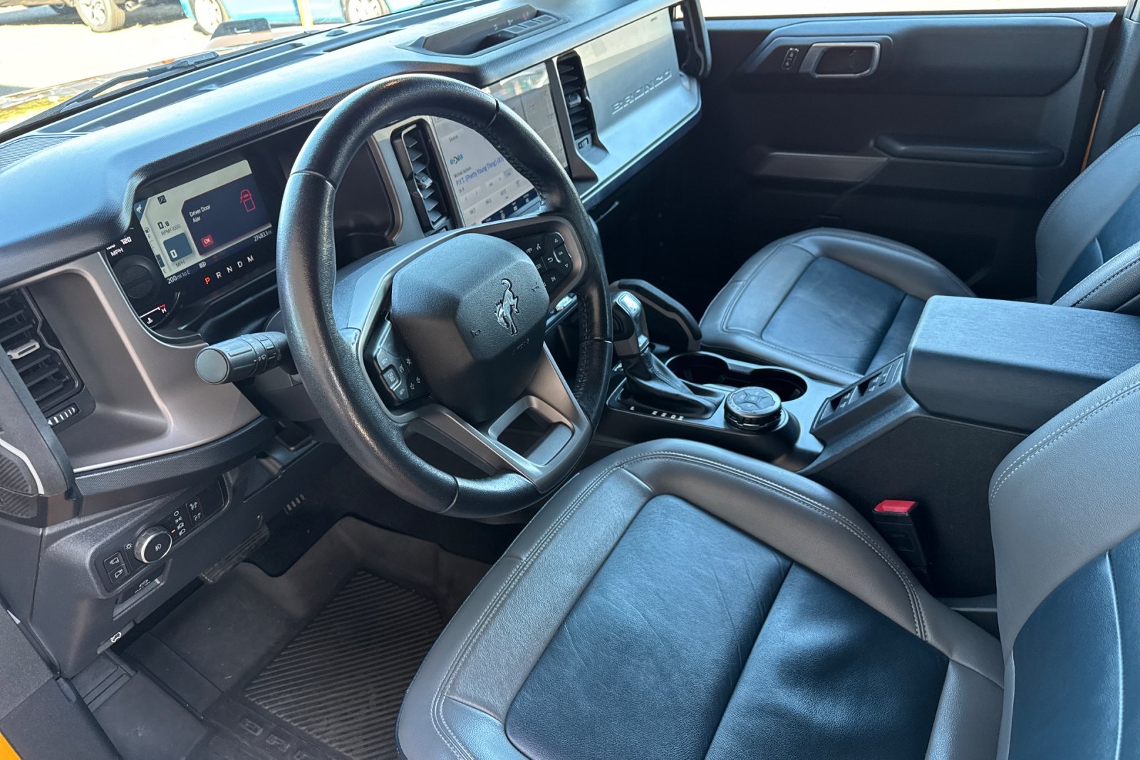 2022 Ford Bronco Outer Banks photo 9