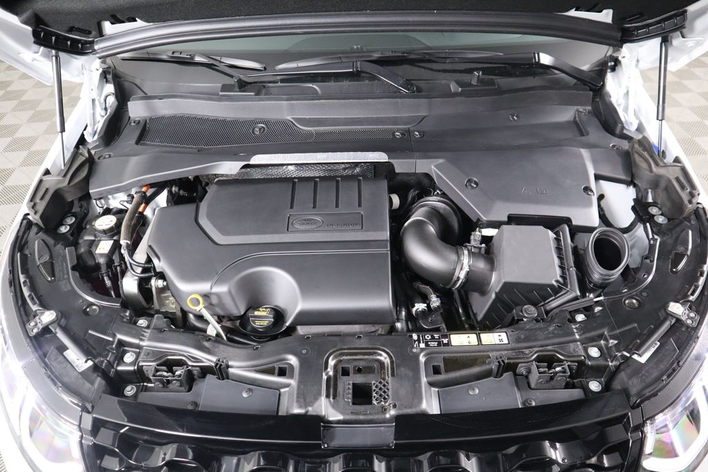2025 Land Rover Discovery Sport S photo 27