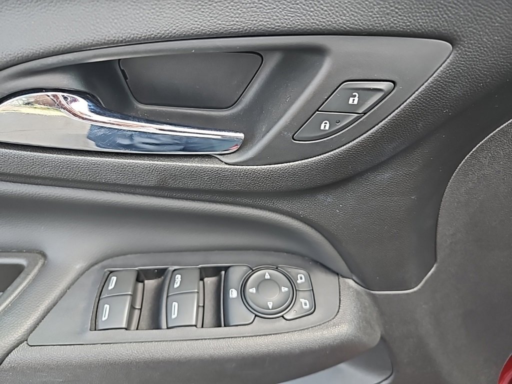 2019 Chevrolet Equinox LT photo 9