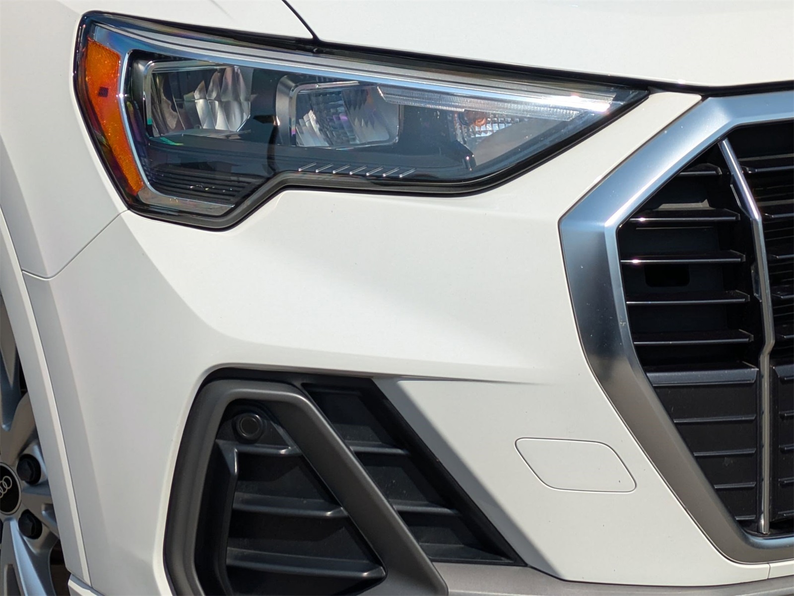 2022 Audi Q3 S line Premium photo 23