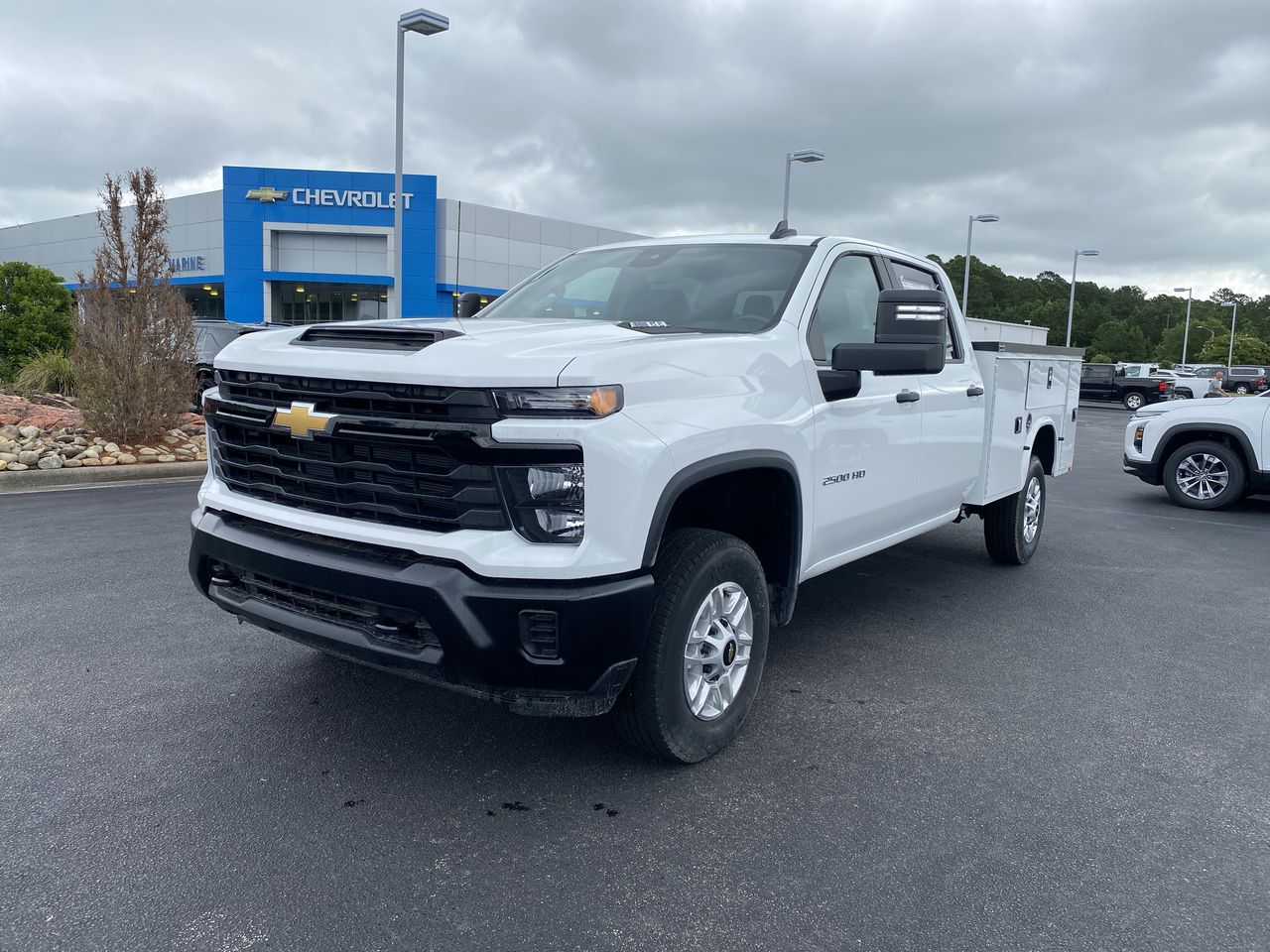 2025 Chevrolet Silverado 2500HD Work Truck photo 4