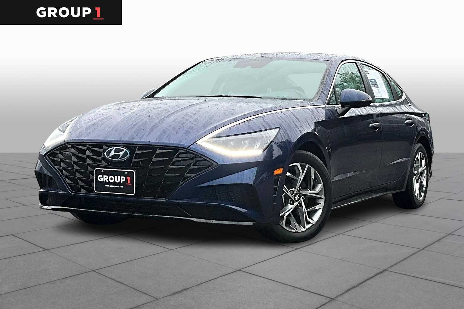 2023 Nissan Kicks SV photo 8