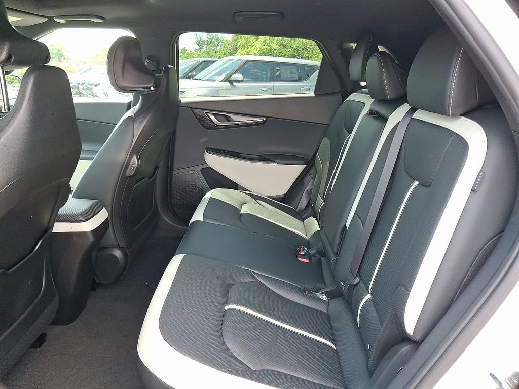 2025 Kia EV6 GT-Line photo 9