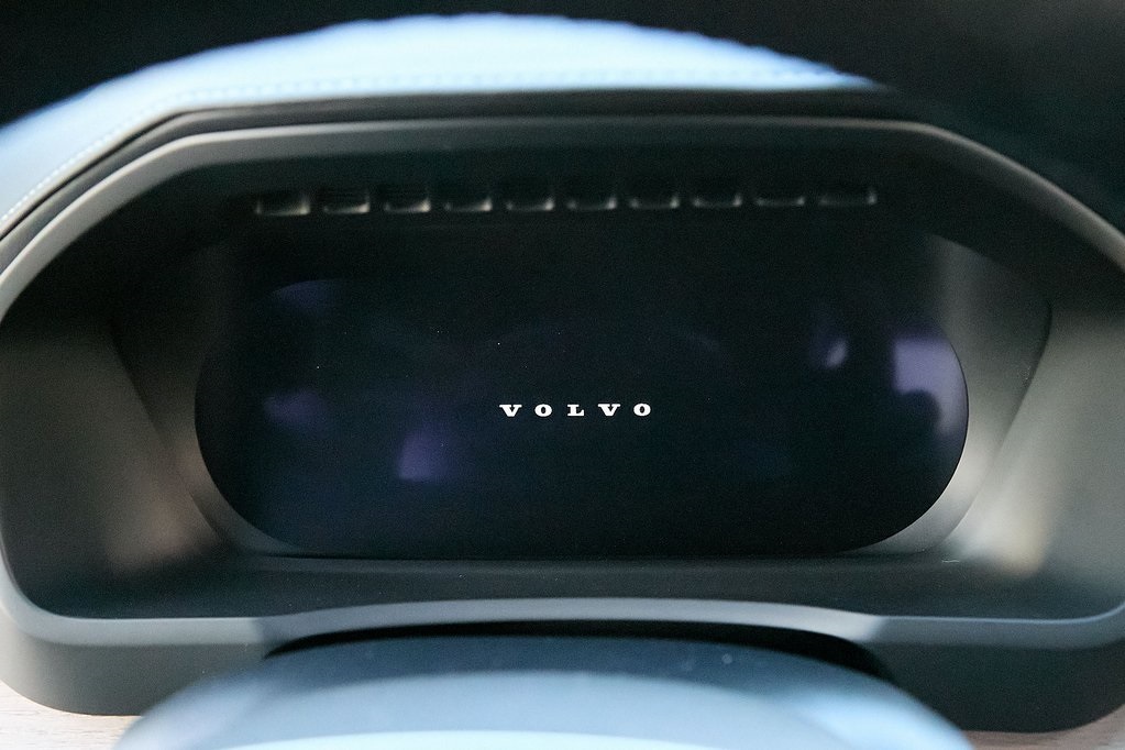 2026 VOLVO XC90 - Image 12