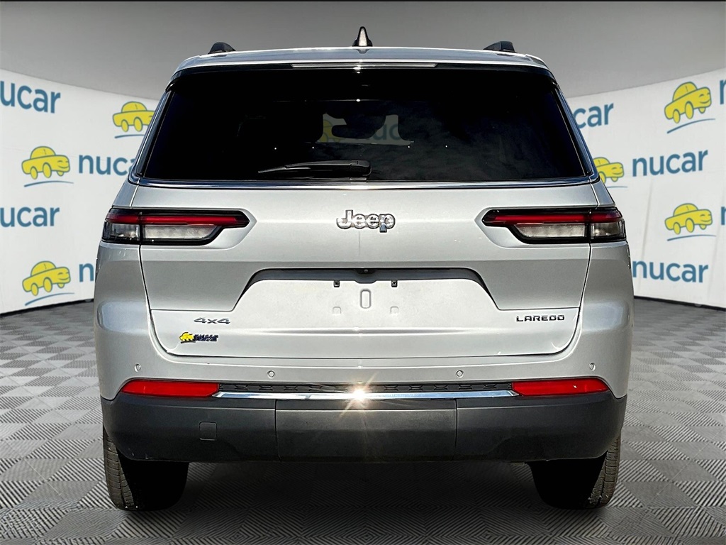 2023 Jeep Grand Cherokee Laredo photo 2