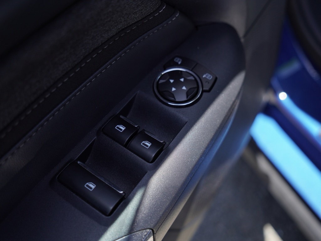 2024 Ford Mustang EcoBoost Convertible photo 9