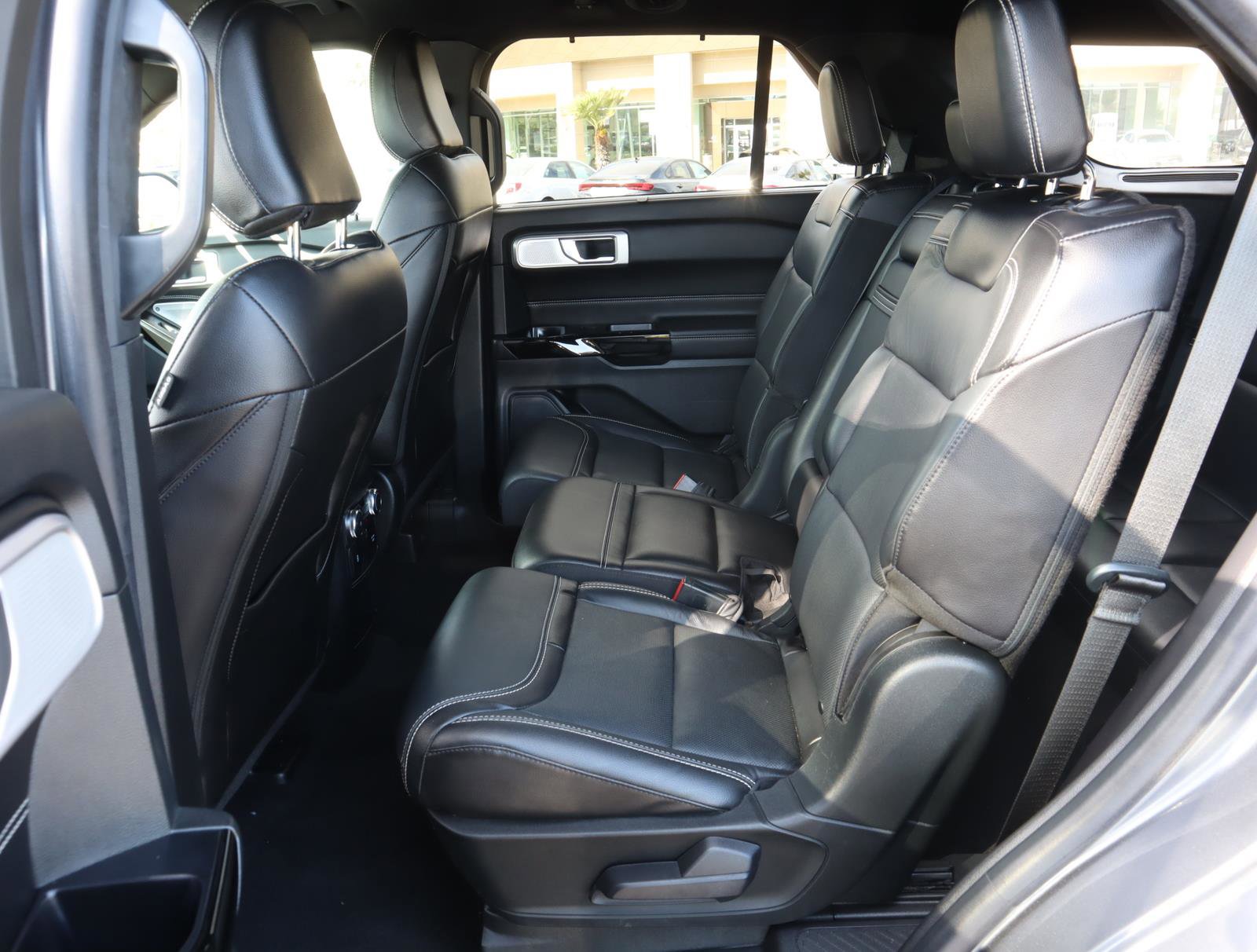 2021 Ford Explorer ST photo 20
