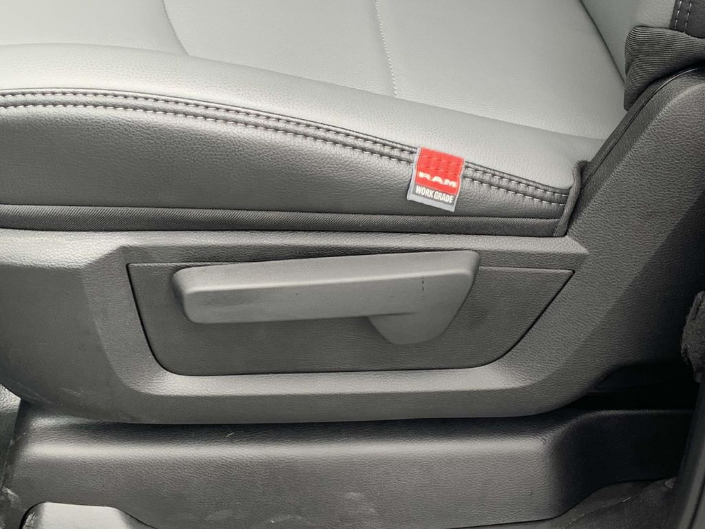 2025 Ram 2500 Tradesman photo 25