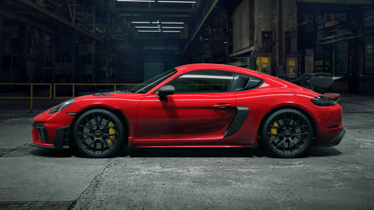 2025 Porsche Cayman GT4 RS photo 2