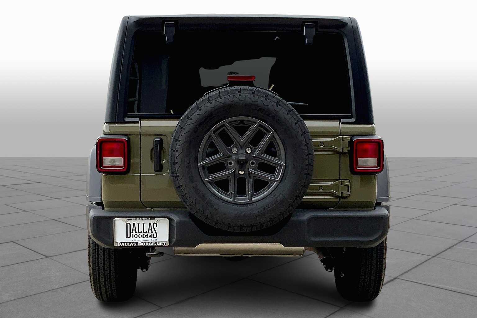 2025 Jeep Wrangler Sport S photo 4