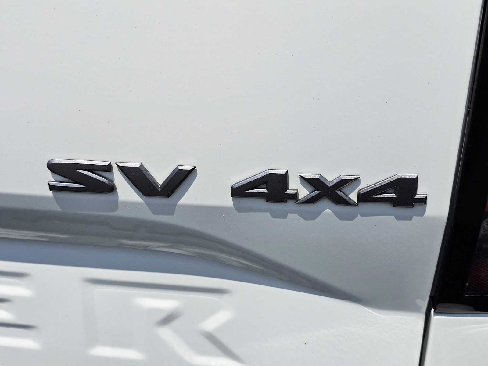 2024 Nissan Frontier SV photo 11