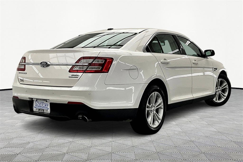Used 2016 Ford Taurus SEL with VIN 1FAHP2E83GG149258 for sale in Topeka, KS