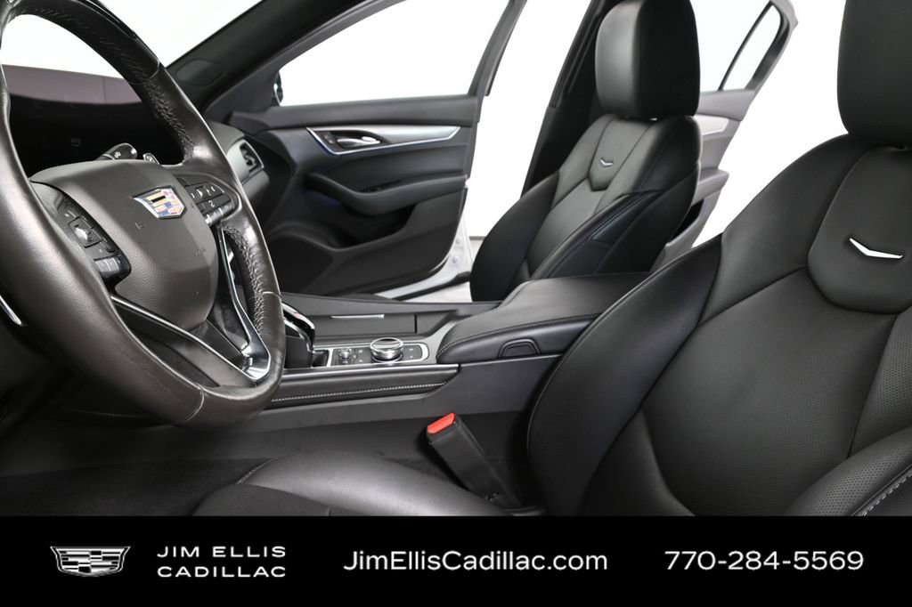 2025 Cadillac CT5 Premium Luxury photo 4