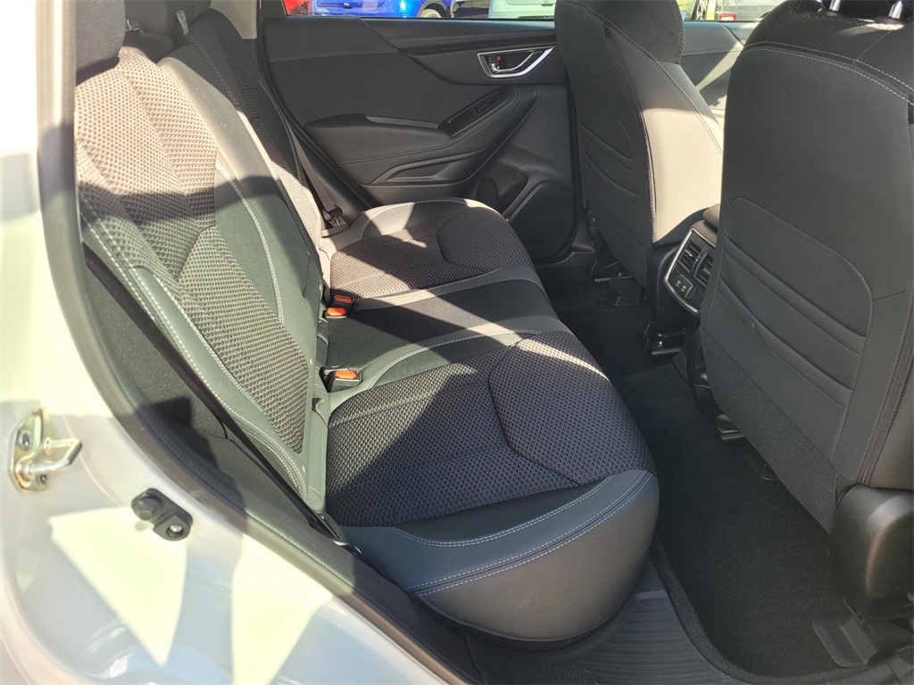2022 Subaru Forester Premium photo 17