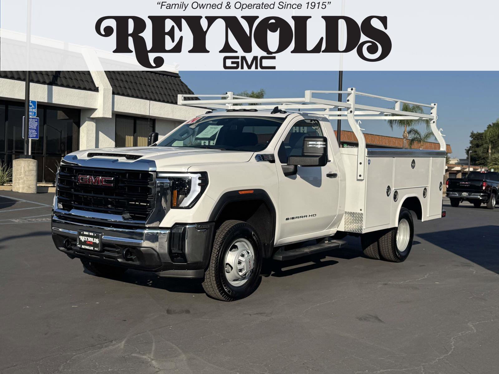 2024 GMC Sierra 3500 Chassis Cab Pro's photo