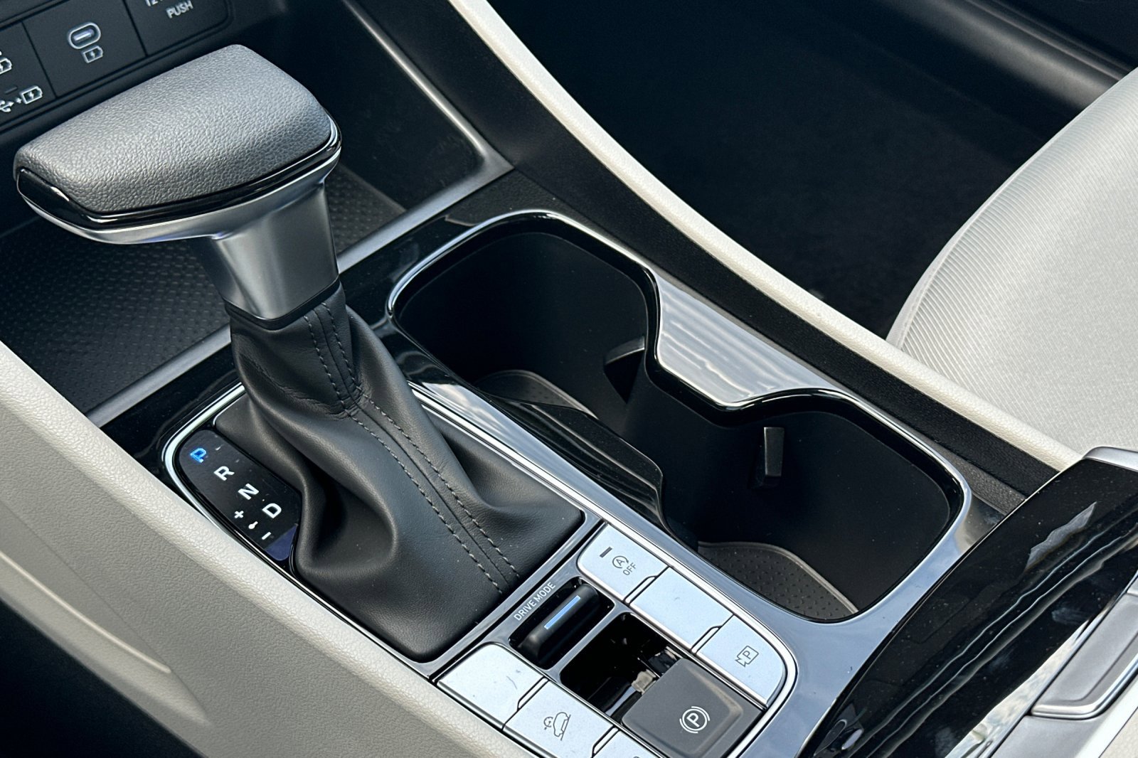 2026 Hyundai Tucson SEL photo 18