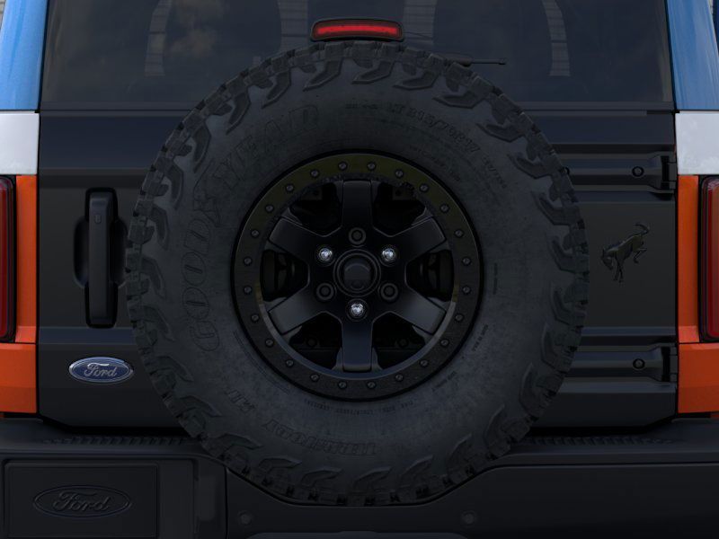 2025 Ford Bronco First Edition photo 21