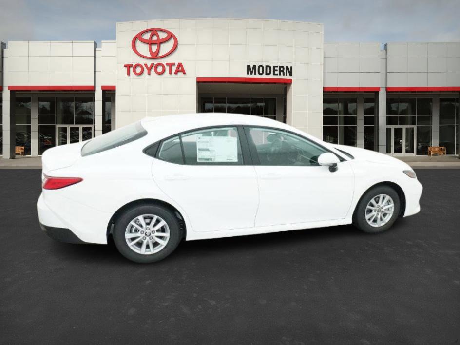 2025 Toyota Camry LE photo 23