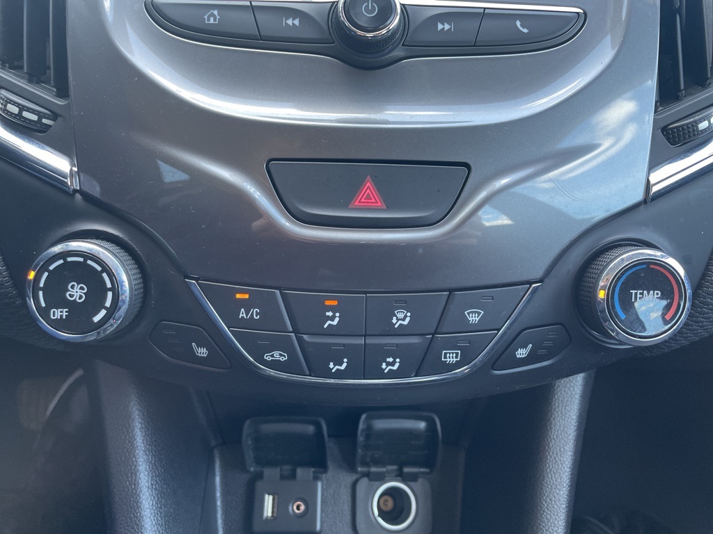 2018 Chevrolet Cruze LT photo 15