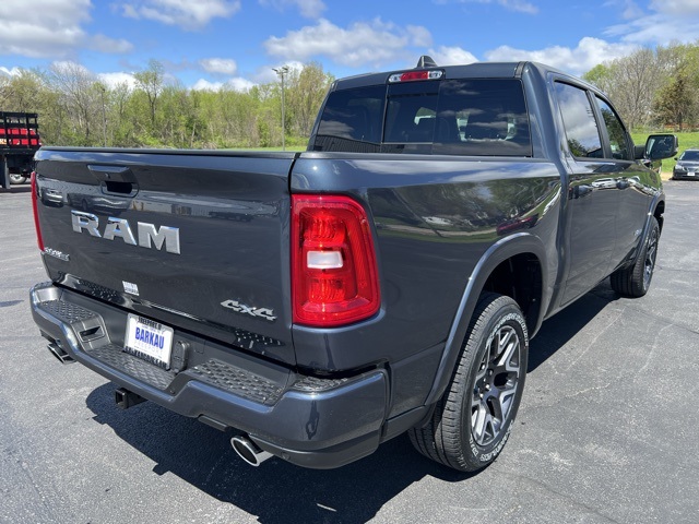 2025 Ram 1500 Laramie photo 3